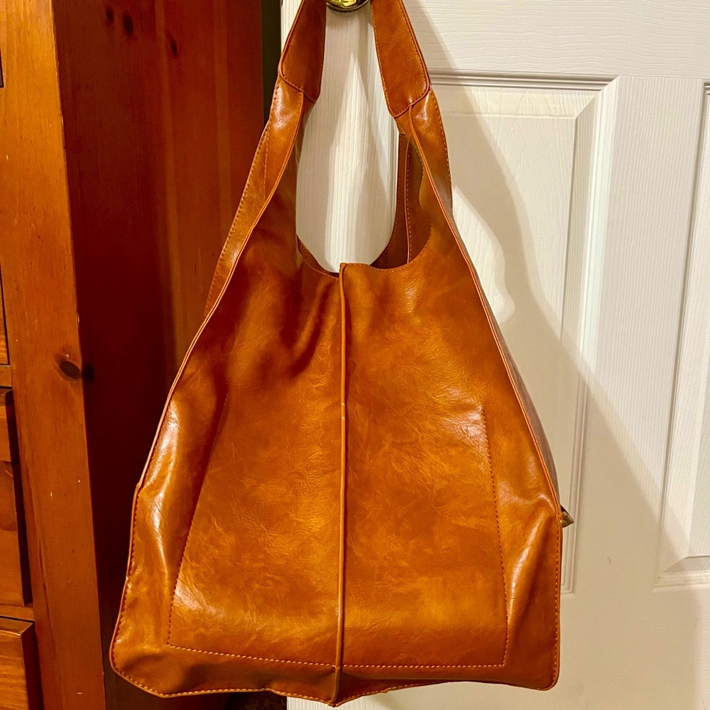 Hobo Leather Tote Bag - Oversized - Picture 5 of 10